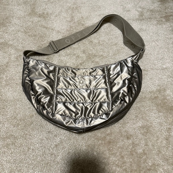 OFFLINE by aerie metallic puff love crescent bag - Picture 2 of 9